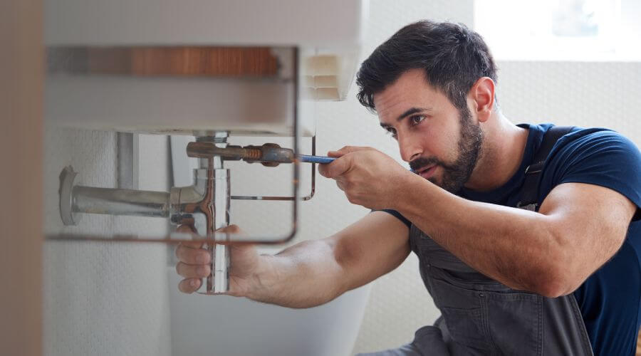 Local tankless water heater installation in Urich, MO